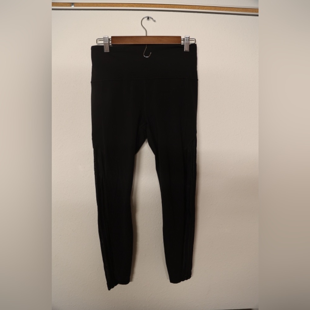 Athleta Shakti Mesh 7/8 Tight Black Size M High Rise Leggings